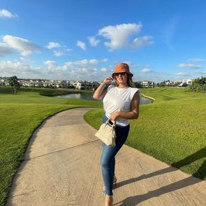 Meet your Posher, Lisa